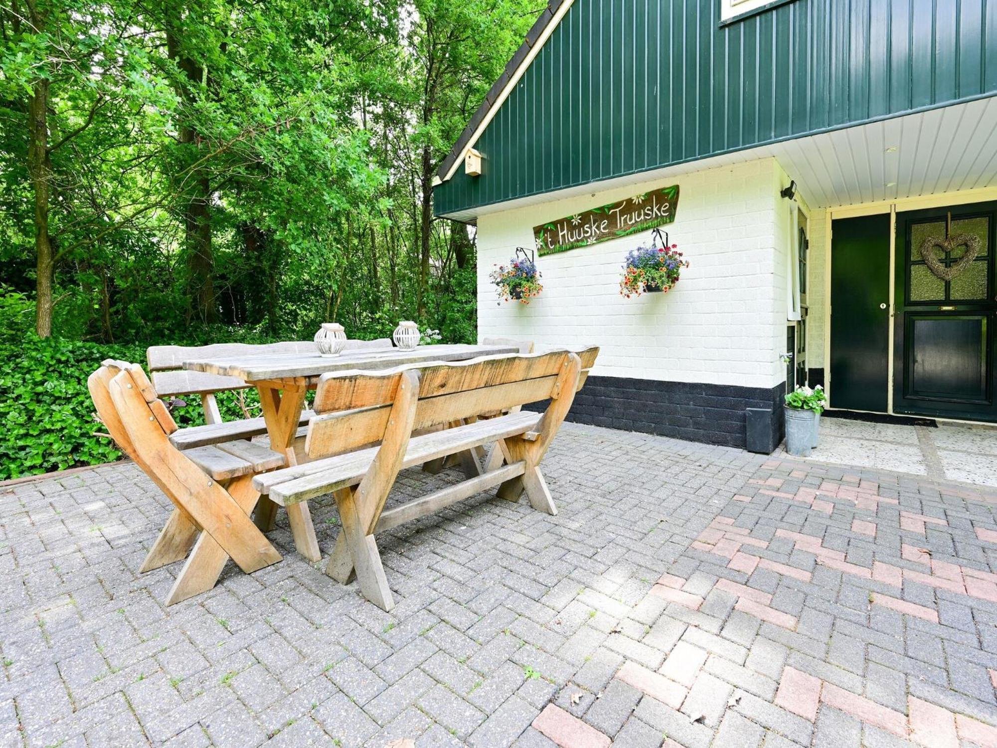 Reutum Holiday Home In Overijssel With Garden מראה חיצוני תמונה