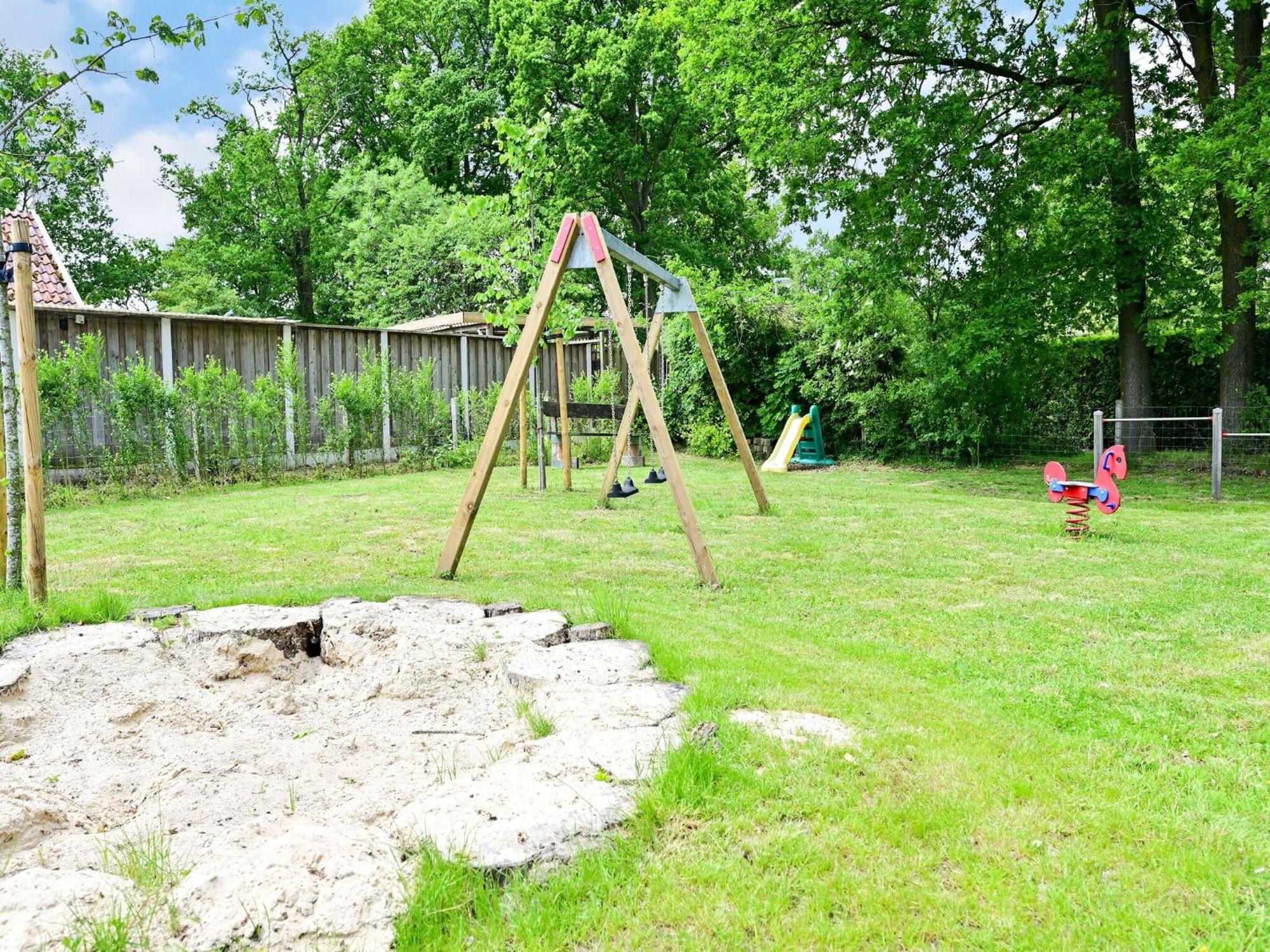 Reutum Holiday Home In Overijssel With Garden מראה חיצוני תמונה